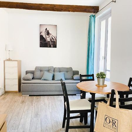 Or - Studio En Plein Centre De L'Isle Sur Sorgue Apartment ภายนอก รูปภาพ